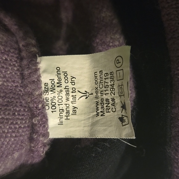 Ibex women\'s purple logo woll hat woth fleece lining and pom-pom main image 6